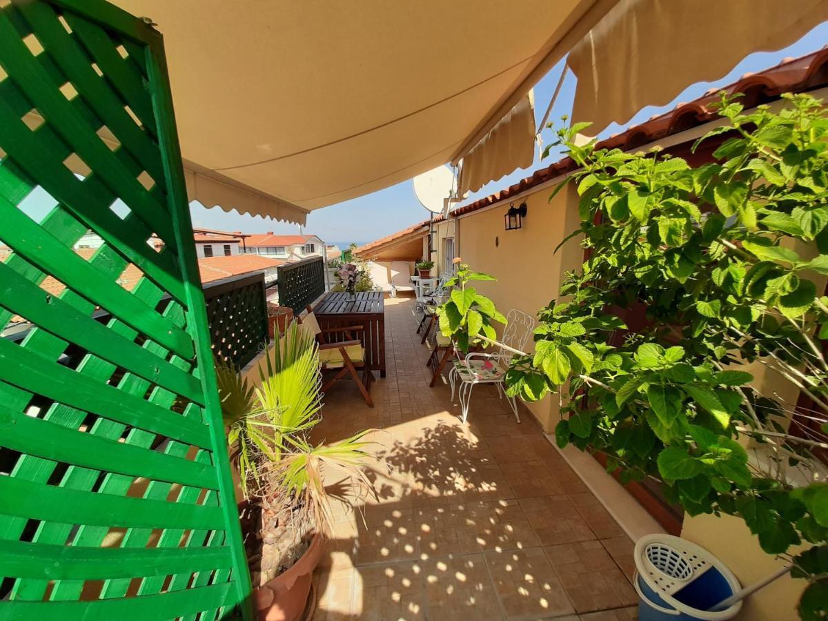 Hotel Flesvos Pefkochori Exterior foto